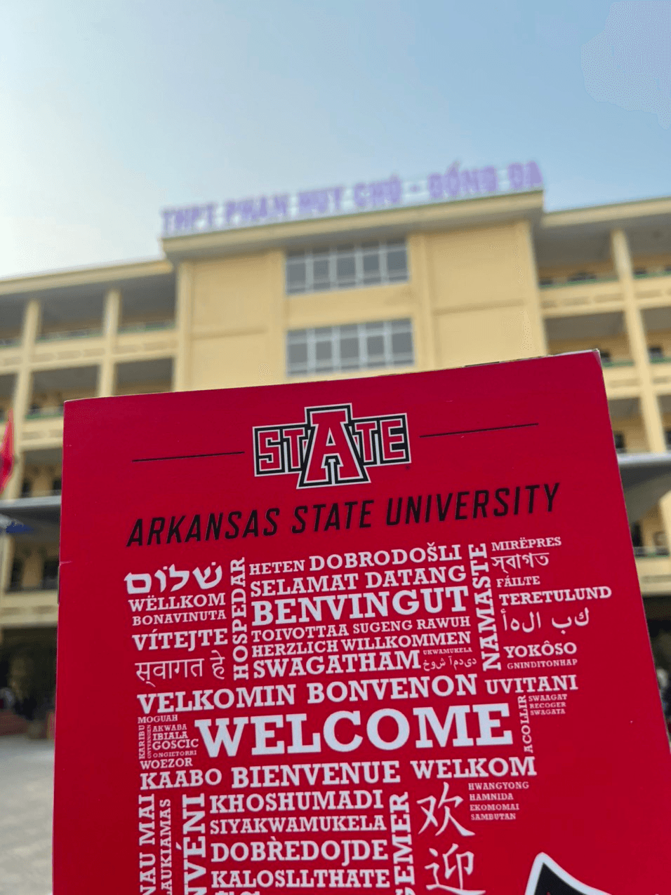 A-State ghé thăm các trường THPT tại Hà Nội.