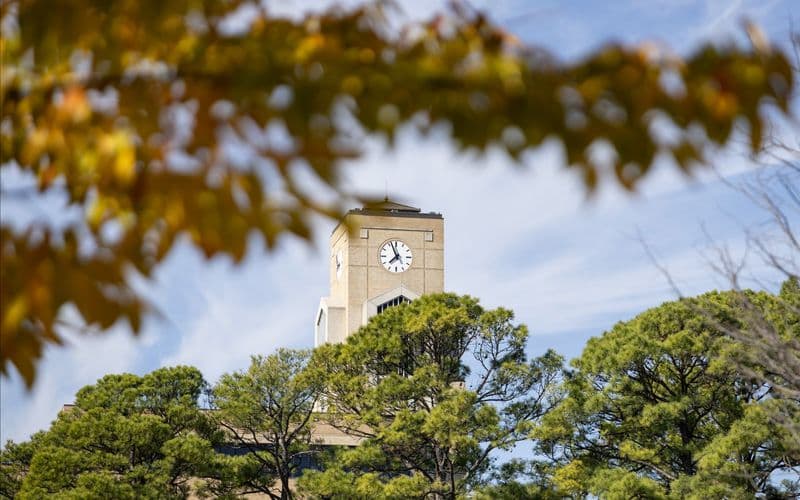 Điều kiện và hồ sơ du học Mỹ 2026: Hành trang vào Đại học Bang Arkansas (A-State)