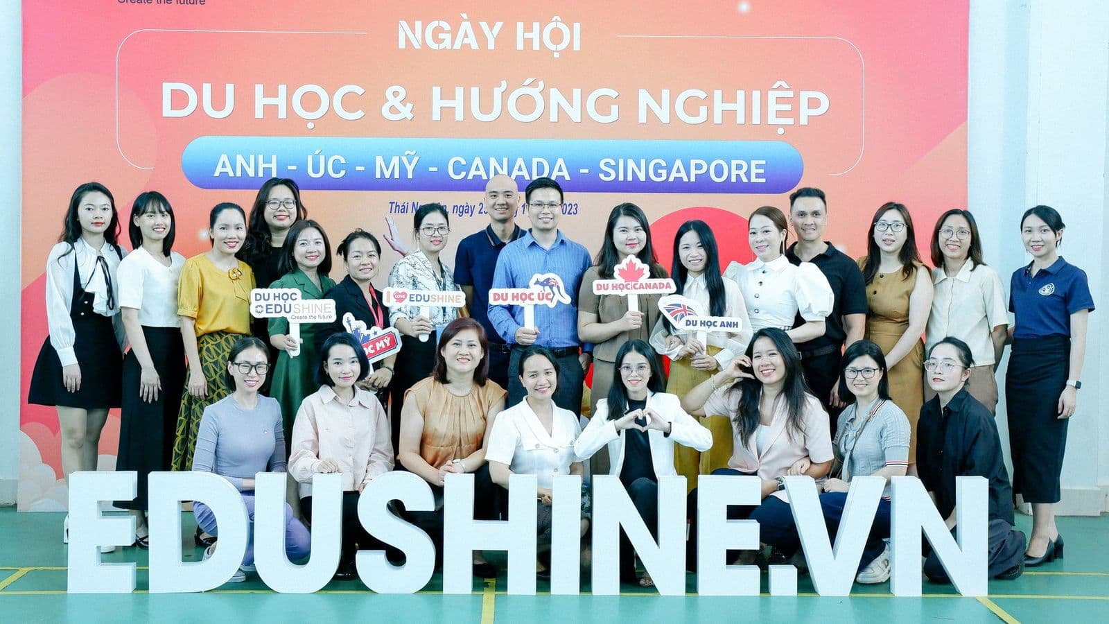 A-State tham dự Triển lãm Du học tại Trường THPT Chuyên Thái Nguyên