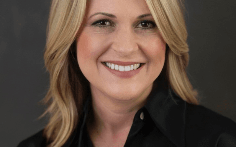 Carole Farmer của Fayetteville