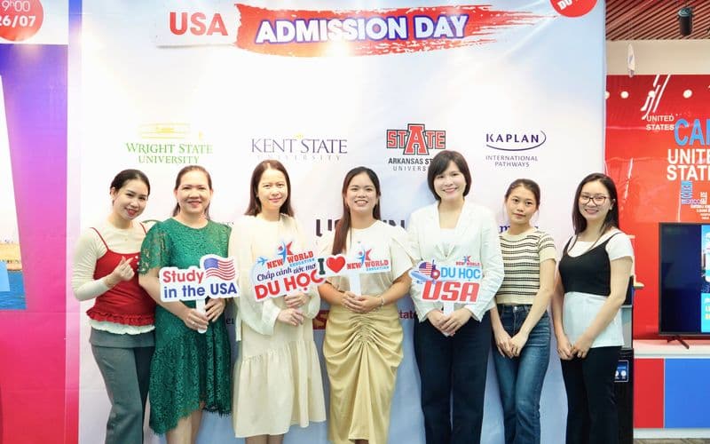 Đại Diện A-State Gặp Gỡ Sinh Viên Việt Nam Tại Sự Kiện USA Admission Day