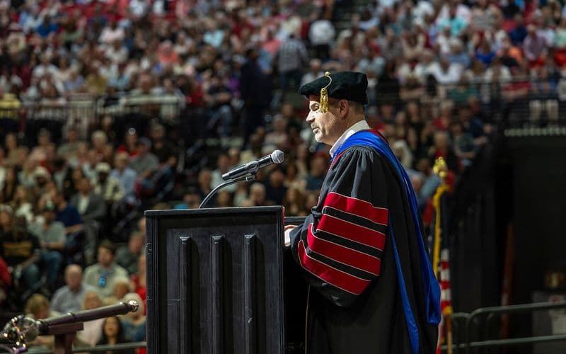 Chúc mừng sinh viên Việt Nam tốt nghiệp tại Arkansas State University